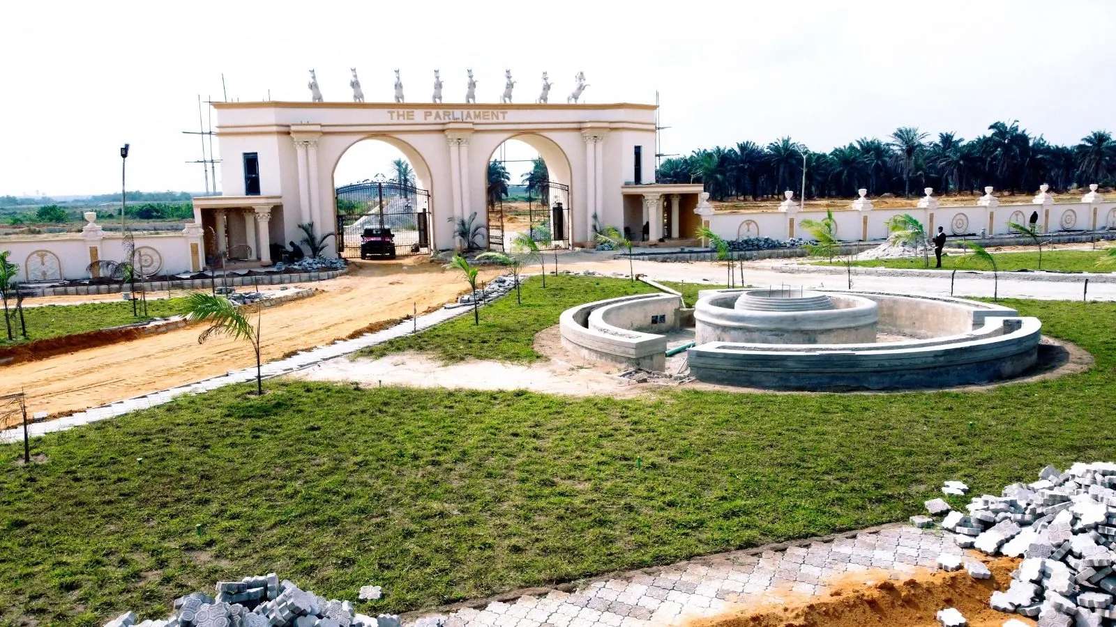 500SQM LAND FOR SALE IN IBEJU-LEKKI IN THE HOUSE OF PARLIAMENT  — photo 2
