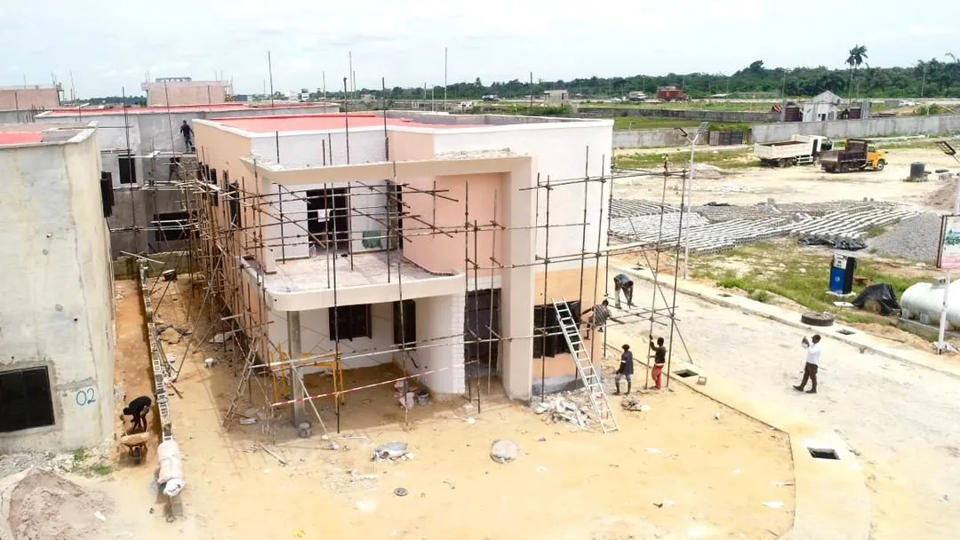 5 BEDROOM DUPLEX WITH BQ FOR SALE AT IBEJU-LEKKI IN ASAKE COTTAGE — photo 5